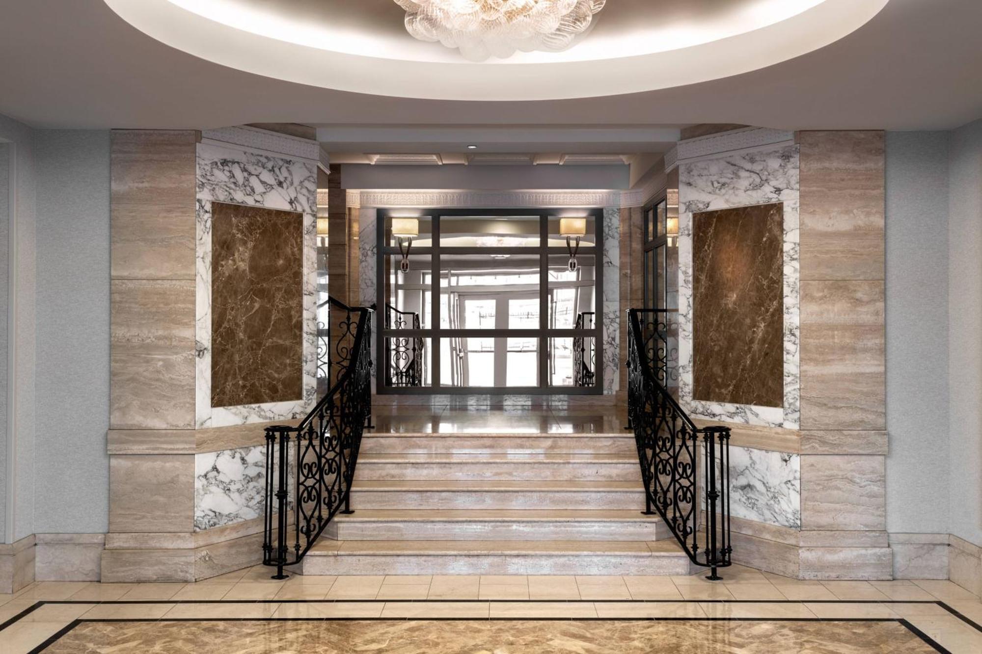The Westin Book Cadillac Детройт Экстерьер фото