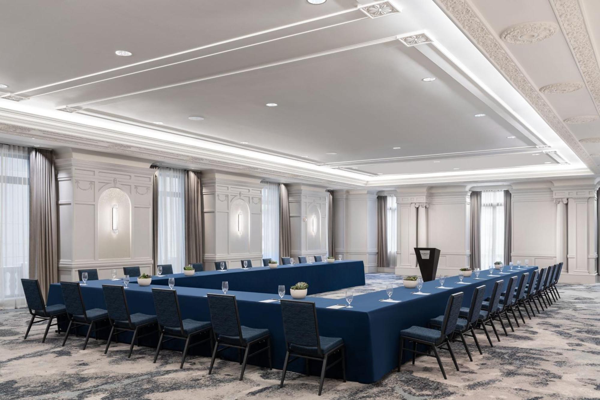 The Westin Book Cadillac Детройт Экстерьер фото